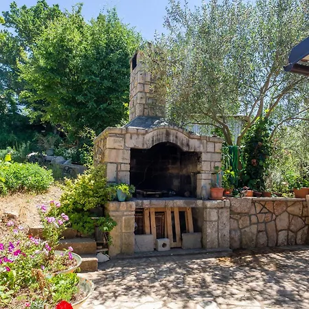 Awesome In With Wifi Apartmán Njivice