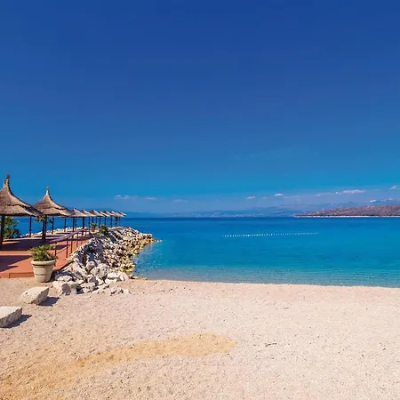 Apartmán Awesome In With Wifi Njivice